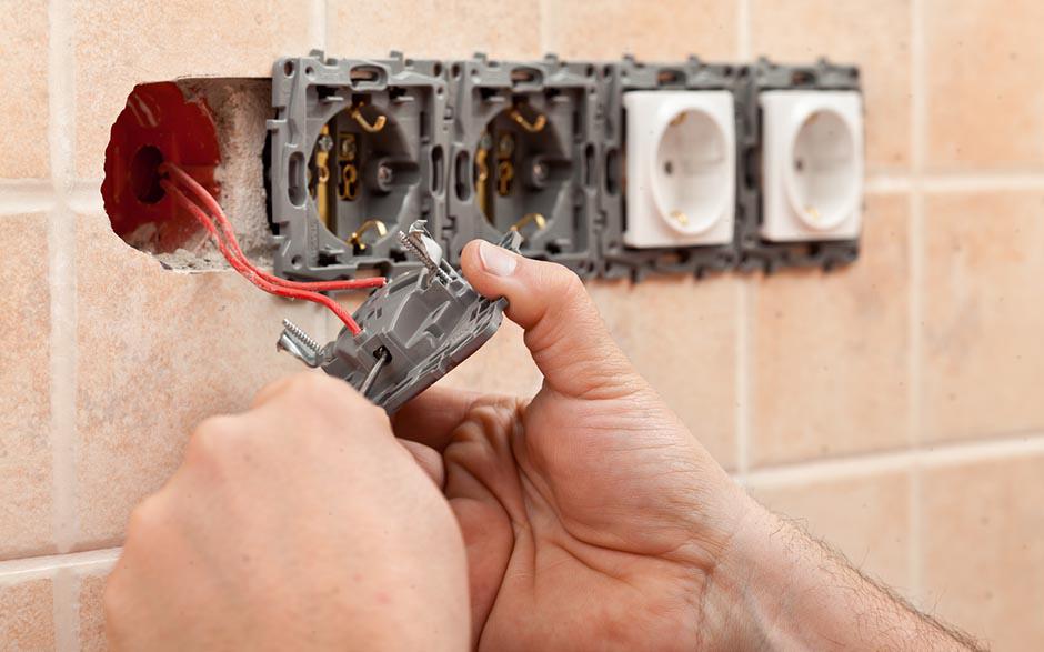 électricien dans le bâtiment Fosses