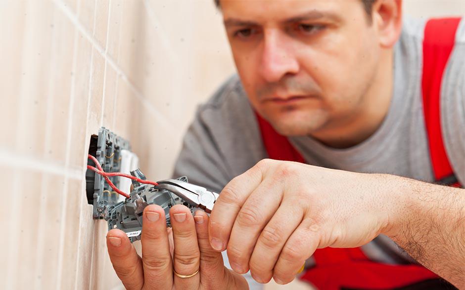 recherche travail électricien bâtiment Villemomble