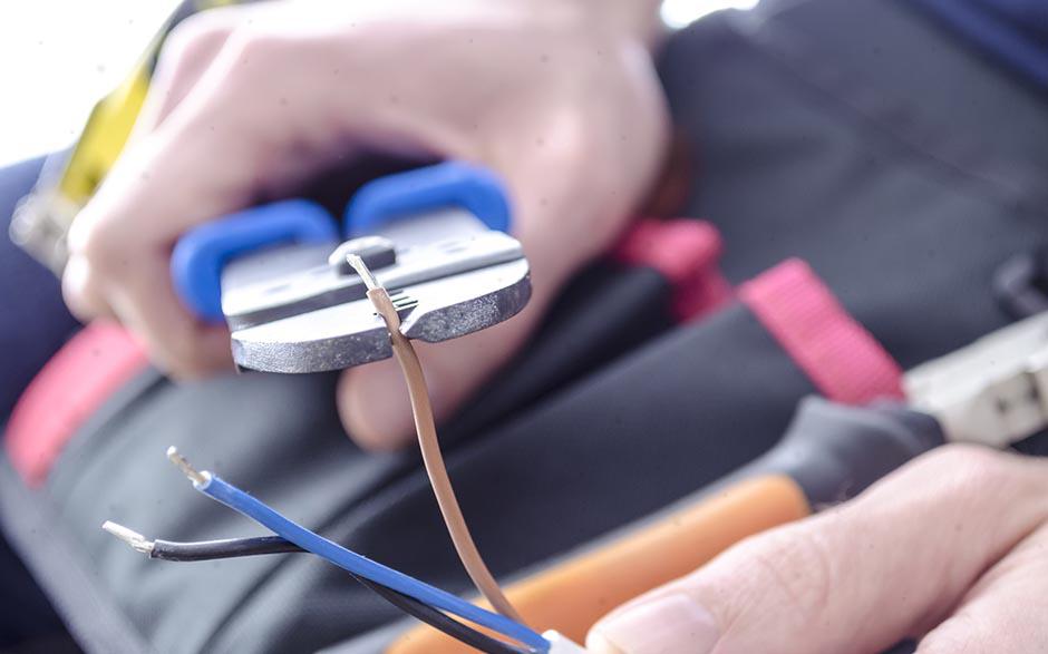 besoin d'un électricien Lardy